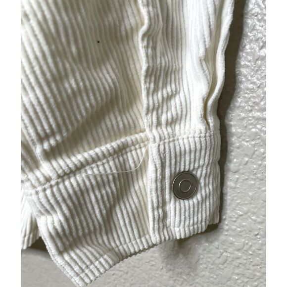 Hello Kitty Size L Corduroy Button Shirt Shacket Wide Wale White Forever 21 - Picture 4 of 9
